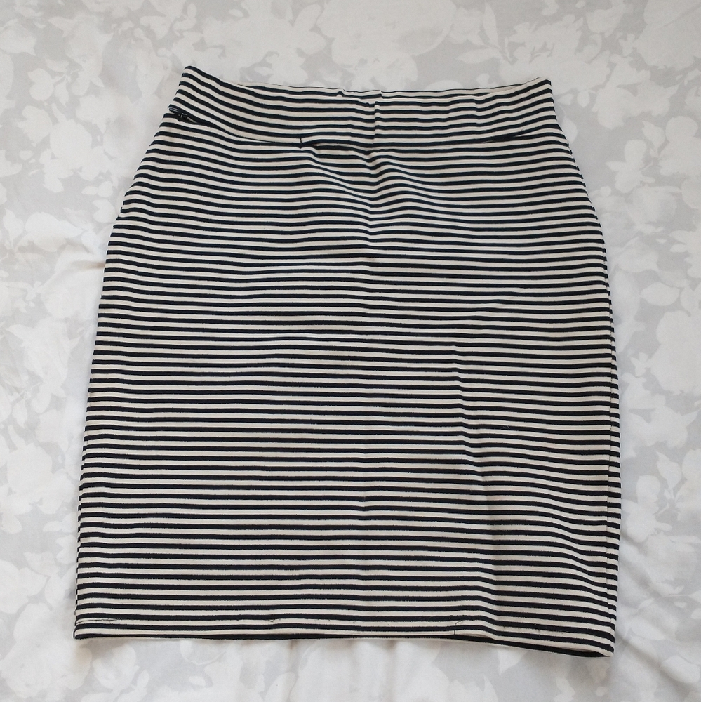 Toad & Co Traveler's Pencil Skirt